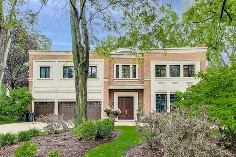 6535 N Tower Circle Dr, Lincolnwood, IL 60712