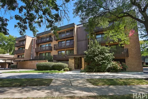 1815 Tanglewood Dr #4D, Glenview, IL 60025