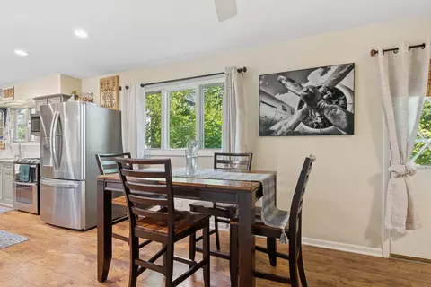 Dining - 466 Melrose Ct, Elgin, IL 60123 photo 1 of 1