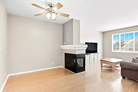 1972 Concord Dr, Mchenry, IL 60050 photo 5