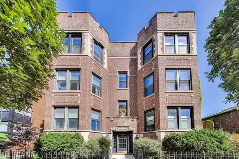 606 W Aldine Ave #2E, Chicago, IL 60657
