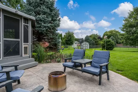 6427 Greystone, Roscoe, IL 61073 photo 34