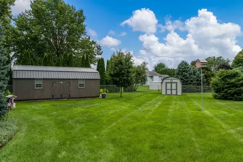 6427 Greystone, Roscoe, IL 61073 photo 40