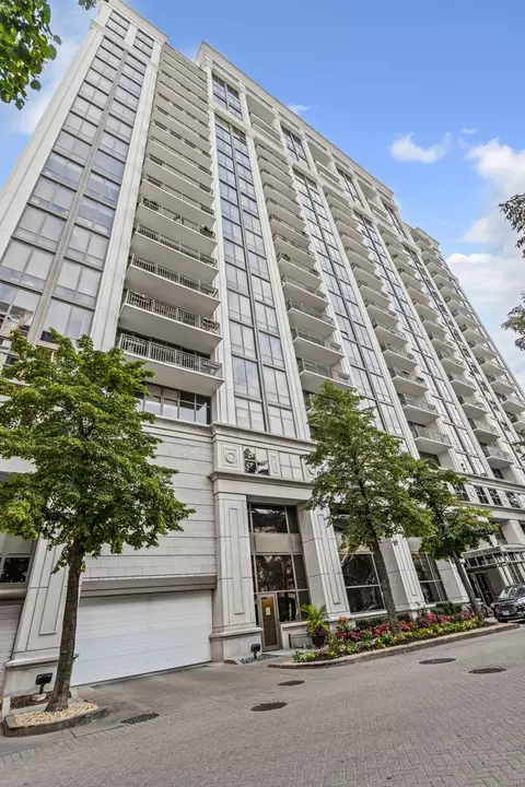 1335 S Prairie Ave #1003, Chicago, IL 60605