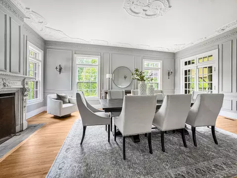 Dining - 141 Loretto Ct, Wheaton, IL 60189 photo 3 of 6