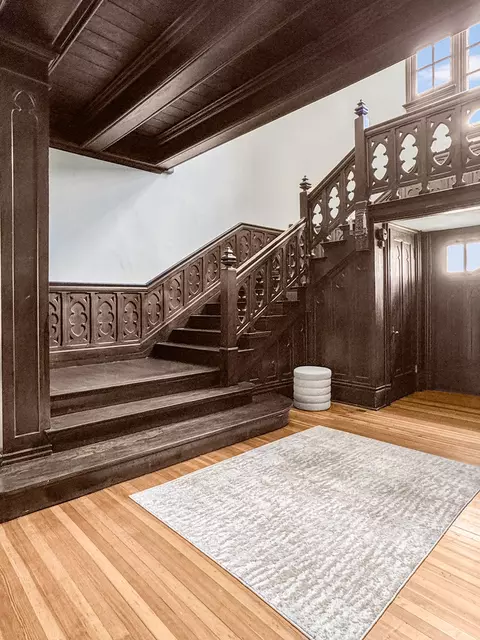 Entry Way - 141 Loretto Ct, Wheaton, IL 60189 photo 2 of 2