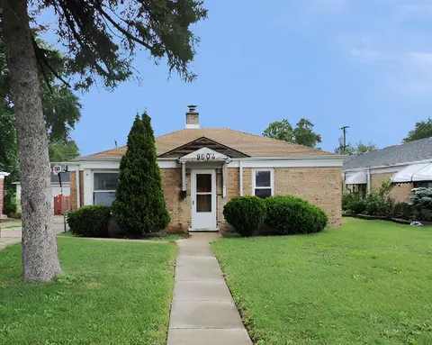 9504 Nerbonne Ave, Franklin Park, IL 60131