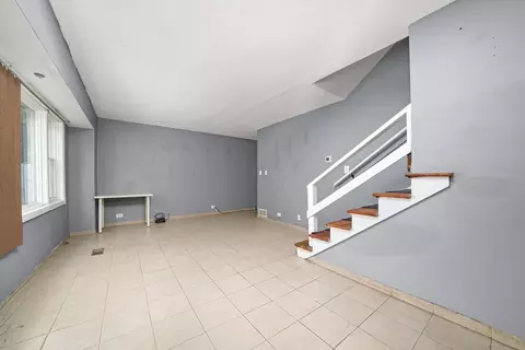 Living - 515 Adams St, Elgin, IL 60123 photo 2 of 2