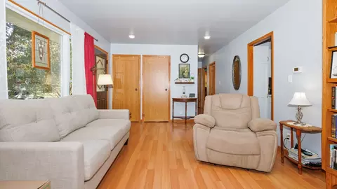 210 W North St, Colfax, IL 61728 photo 5