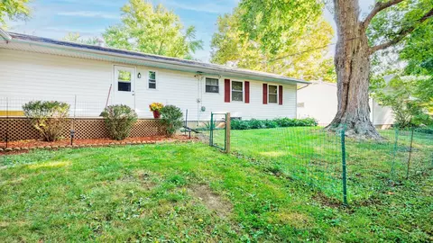 210 W North St, Colfax, IL 61728 photo 38