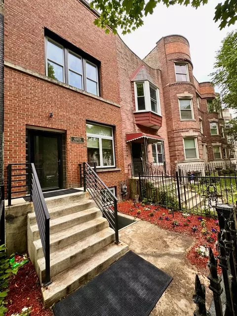 4409 S Prairie Ave, Chicago, IL 60653