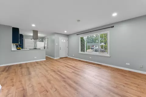 404 Virginia Pl, Wheeling, IL 60090 photo 4