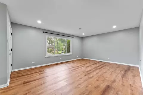 404 Virginia Pl, Wheeling, IL 60090 photo 3