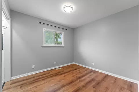404 Virginia Pl, Wheeling, IL 60090 photo 13