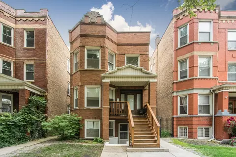 3080 N Davlin Ct, Chicago, IL 60618