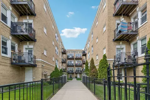 4906 N Drake Ave #3, Chicago, IL 60625