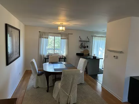1195 Old Timber Ct, Hoffman Estates, IL 60192 photo 4