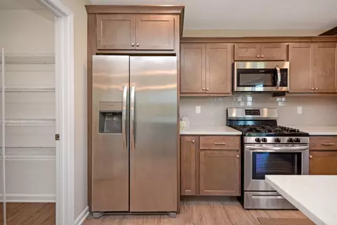 Kitchen - 1767 Bristlecone Dr, Normal, IL 61761 photo 9 of 13