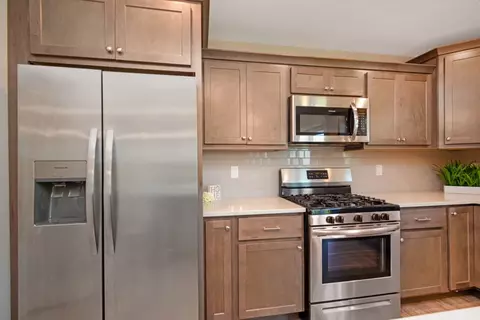 Kitchen - 1767 Bristlecone Dr, Normal, IL 61761 photo 10 of 13