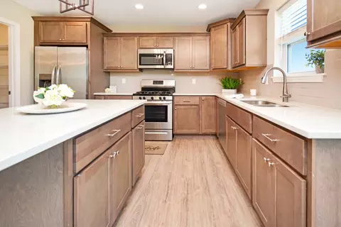 Kitchen - 1767 Bristlecone Dr, Normal, IL 61761 photo 4 of 13
