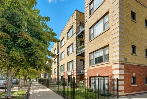 2706 W Cortland St #3, Chicago, IL 60647