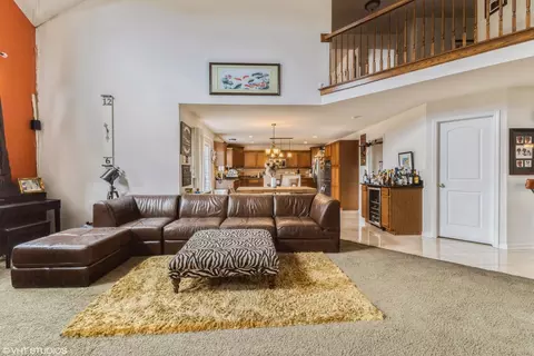 Living - 3106 Hermes Dr, Olympia Fields, IL 60461 photo 2 of 2