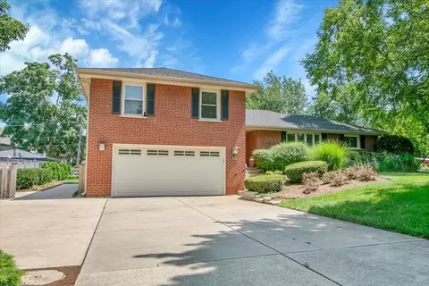 443 S Lombard Rd, Itasca, IL 60143