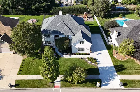 10908 Royal Glen Dr, Orland Park, IL 60467