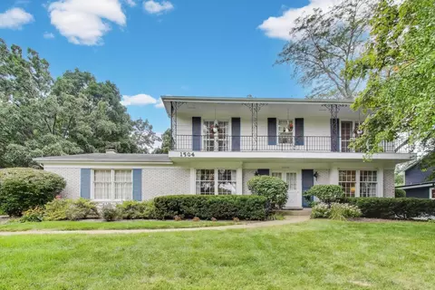 1504 Wincanton Dr, Deerfield, IL 60015