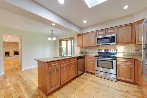 522 E Juniper Dr, Palatine, IL 60074 photo 17