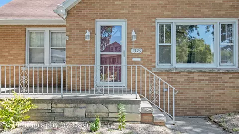 Exterior - 1396 S 6th Ave, Kankakee, IL 60901 photo 2 of 4