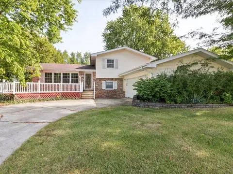 1920 Heather Ln, Joliet, IL 60431