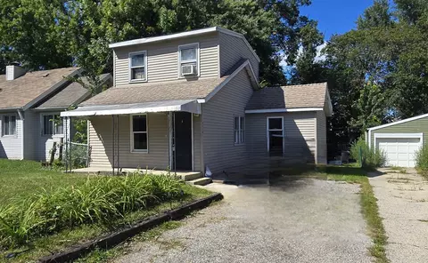 7718 Brook Dr, Wonder Lake, IL 60097