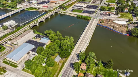 View/Area - 187 E Water St, Kankakee, IL 60901 photo 4 of 5