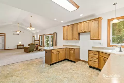 Kitchen - 187 E Water St, Kankakee, IL 60901 photo 1 of 1