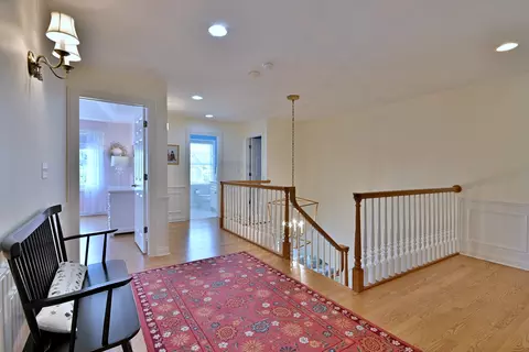 Entry Way - 187 E Orchard St, Elmhurst, IL 60126 photo 7 of 8
