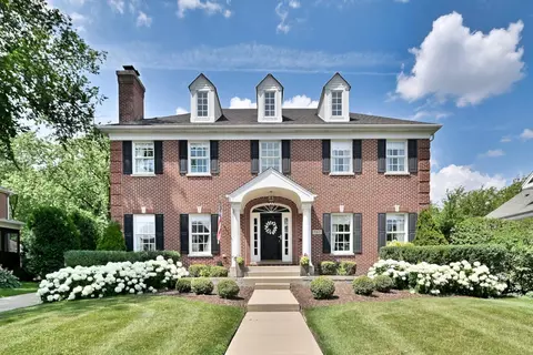 187 E Orchard St, Elmhurst, IL 60126
