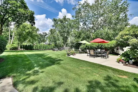 Exterior - 187 E Orchard St, Elmhurst, IL 60126 photo 5 of 8