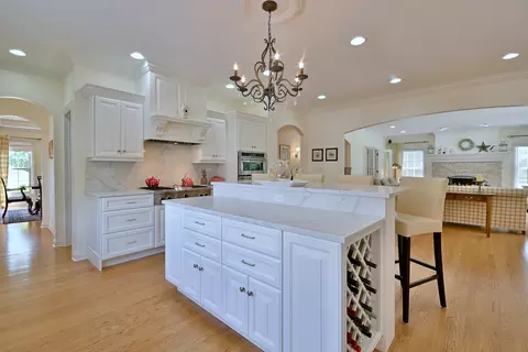 Kitchen - 187 E Orchard St, Elmhurst, IL 60126 photo 7 of 11