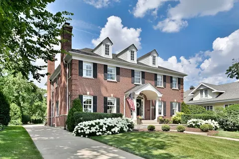 Exterior - 187 E Orchard St, Elmhurst, IL 60126 photo 2 of 8