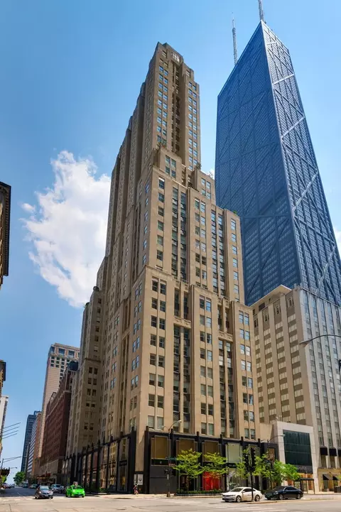 159 E Walton Pl #34A, Chicago, IL 60611