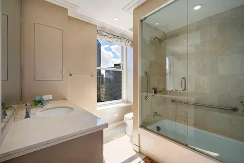 Bath - 159 E Walton Pl #34A, Chicago, IL 60611 photo 5 of 6