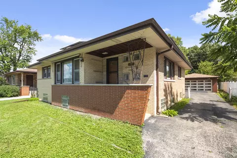 9525 Massasoit Ave, Oak Lawn, IL 60453