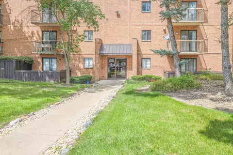 6020 Lake Bluff Dr #201, Tinley Park, IL 60477