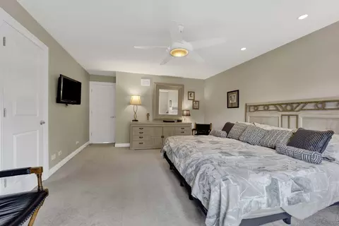 Bedroom - 1421 Chartres Dr, Northbrook, IL 60062 photo 3 of 4