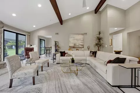 Living - 1421 Chartres Dr, Northbrook, IL 60062 photo 4 of 4