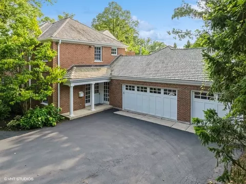 Exterior - 1 Briar Ln, Glencoe, IL 60022 photo 8 of 15