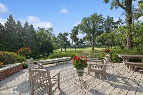 Exterior - 1 Briar Ln, Glencoe, IL 60022 photo 5 of 15