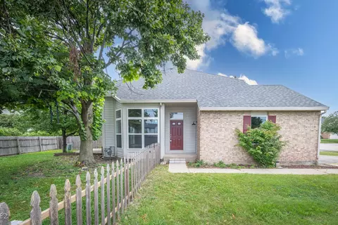 1170 Coventry Ln, Bolingbrook, IL 60440