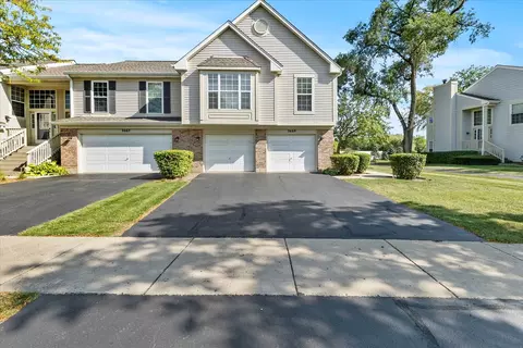 2669 S Embers Ln, Arlington Heights, IL 60005
